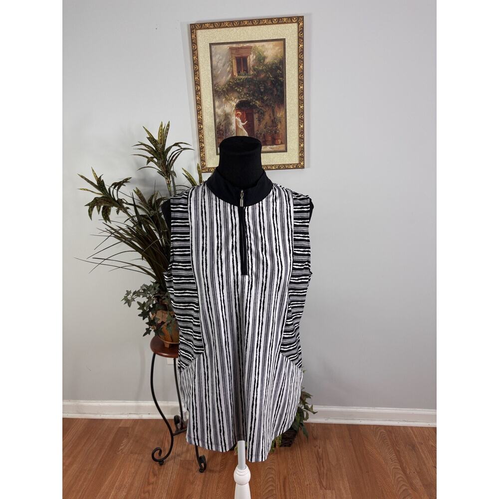 Ruby RD. Women Blouse M Sleeveless Pullover Striped Black & White Monochrome